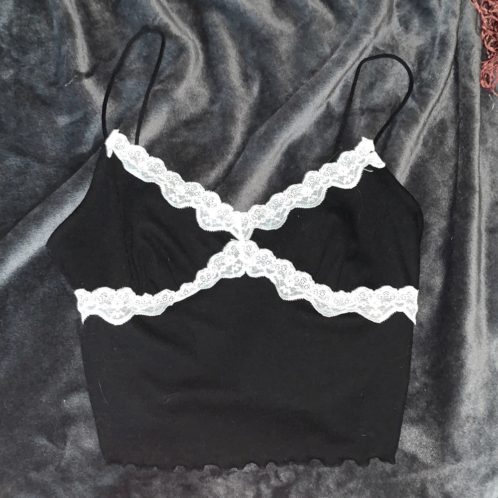 black crop tank with lace